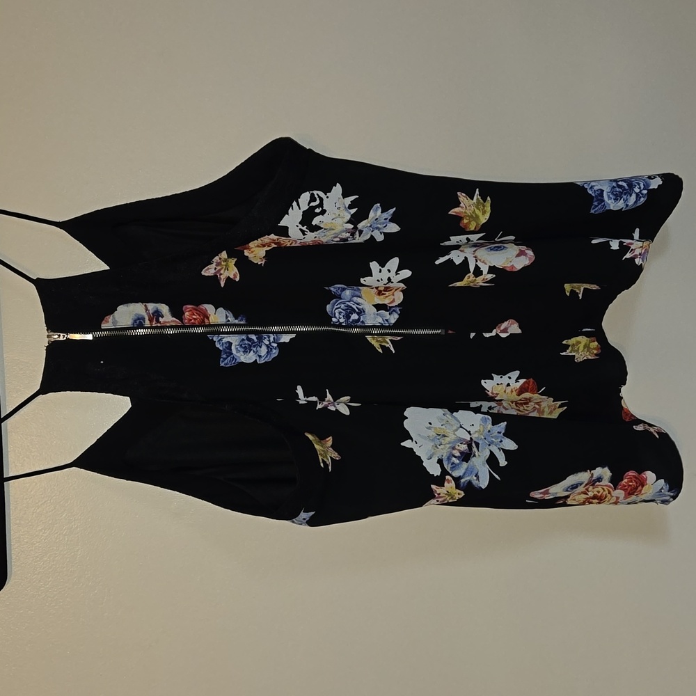 Express Floral Tank - Picture 5 of 7